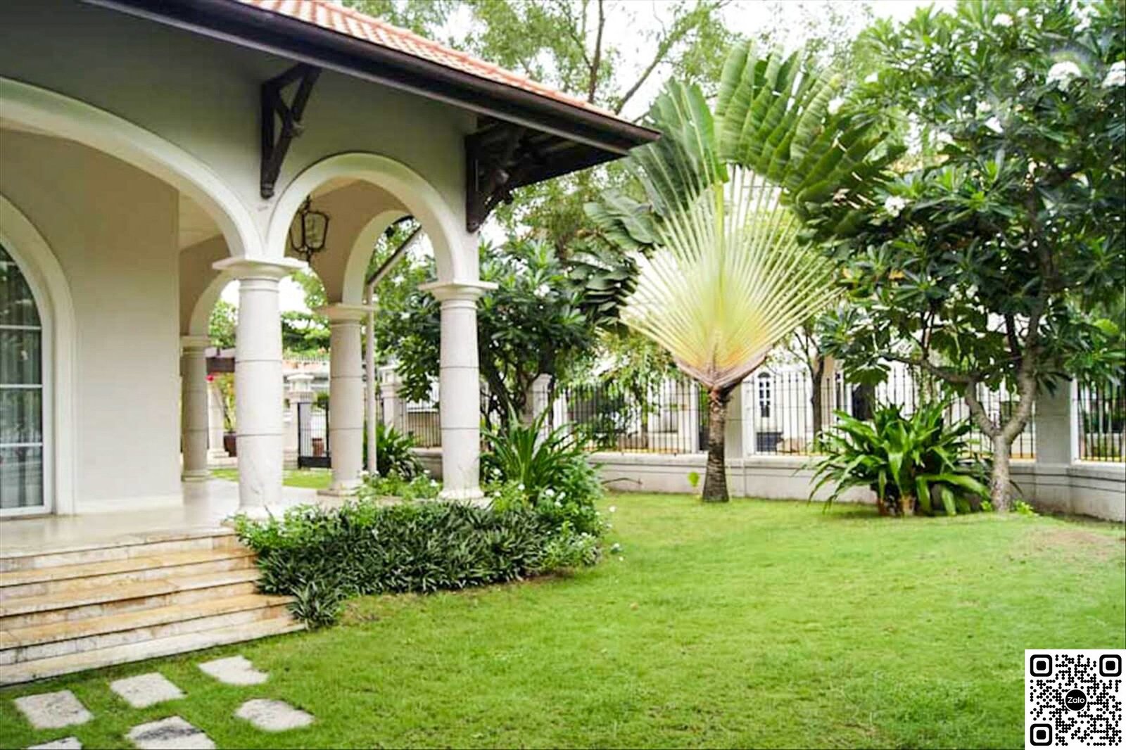 Biệt thự Thảo Điền sân vườn rộng trong khu ở yên tĩnh