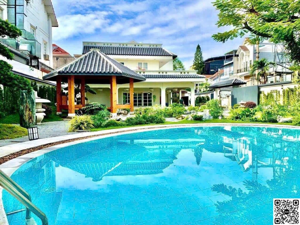 Biệt thự Thảo Điền trên 100 tỷ 32 Hồ bơi biệt thự Thảo Điền gần sông Quận 2