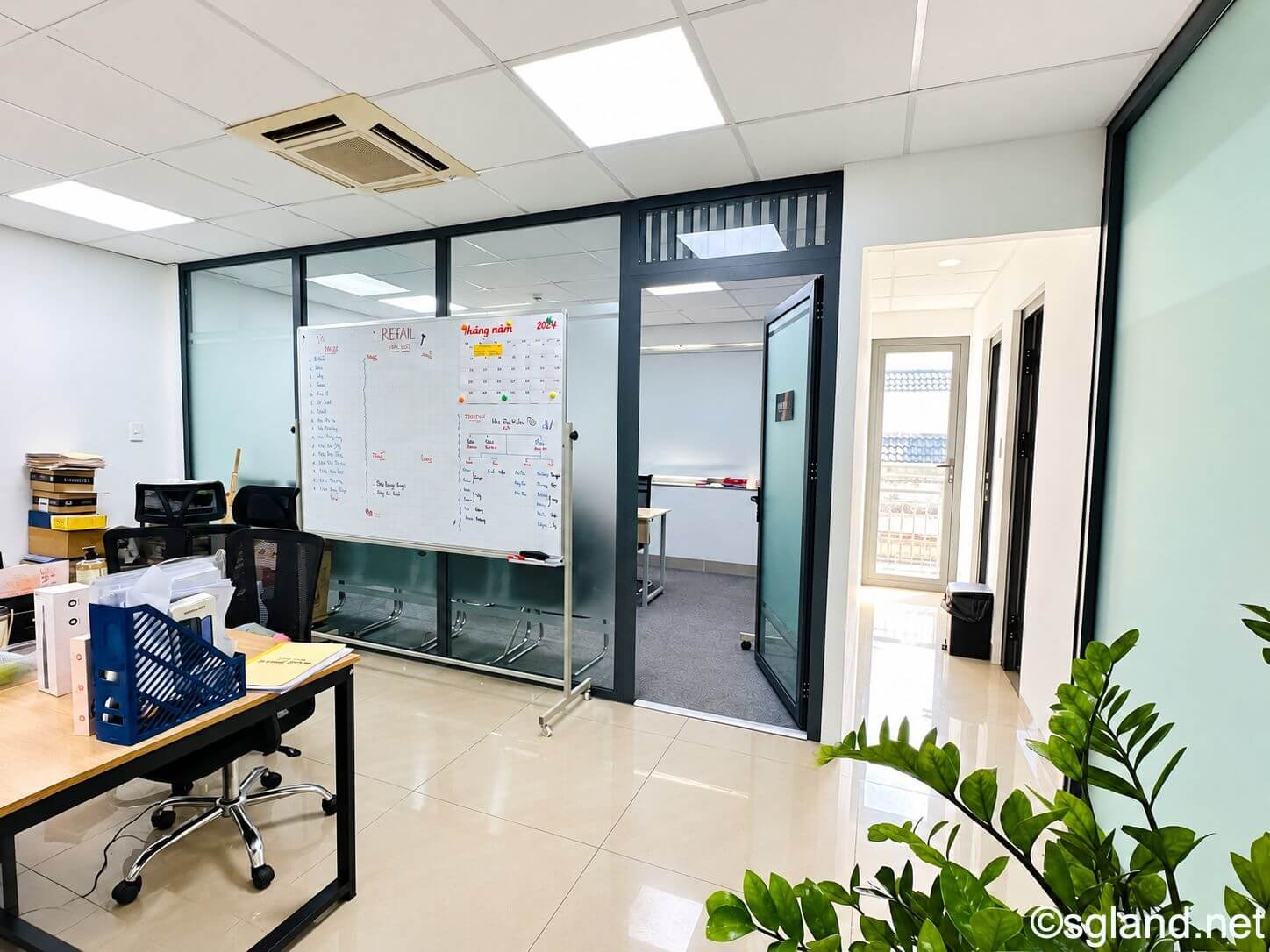 Cho thuê tòa nhà văn phòng Bình An 700 m², 175 triệu/tháng tại – Nhà Đất Sài Gòn | Biệt thự Thảo Điền Quận 2