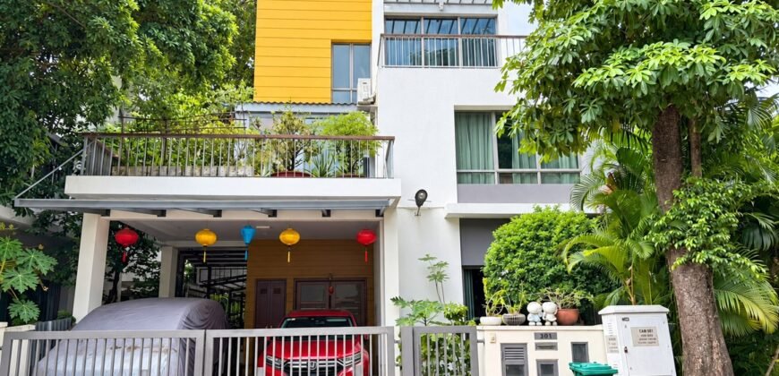 Biệt Thự Giang Văn Minh Quận 2, Góc 2 Mặt Tiền, 277m²